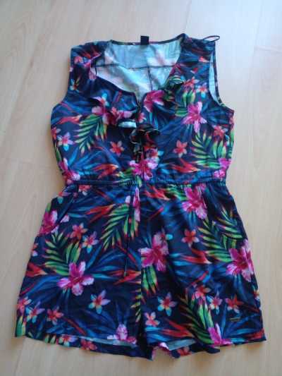 conjunto monito floreado talle M sin uso
